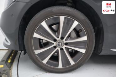 2021 - mercedes-benz e300e