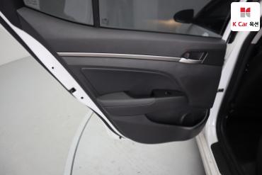 2017 - hyundai avante