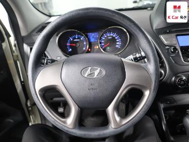 2011 - hyundai tucson