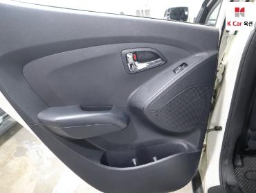 2011 - hyundai tucson