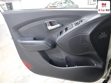 2011 - hyundai tucson