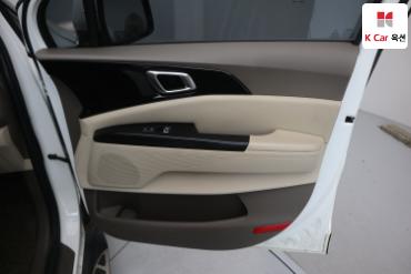 2022 - kia carnival