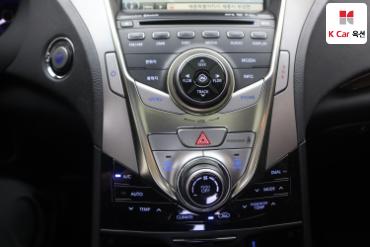 2011 - hyundai grandeur