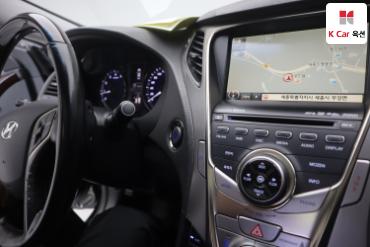 2011 - hyundai grandeur