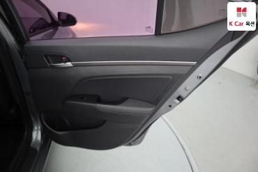 2017 - hyundai avante