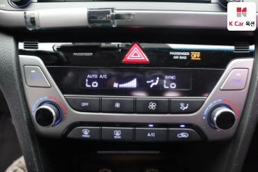 2017 - hyundai avante