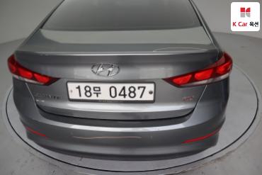 2017 - hyundai avante