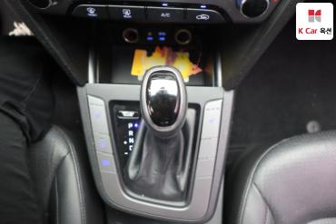 2017 - hyundai avante