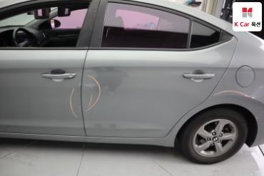 2017 - hyundai avante