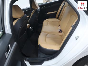 2021 - kia k5