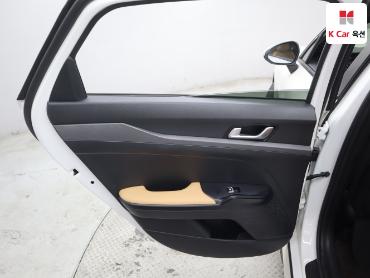 2021 - kia k5