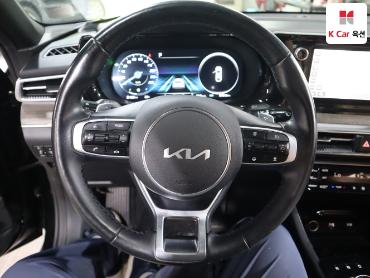 2022 - kia k5