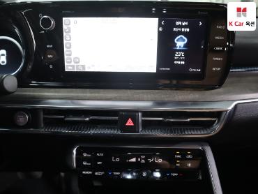 2022 - kia k5