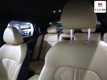 2022 - kia k5