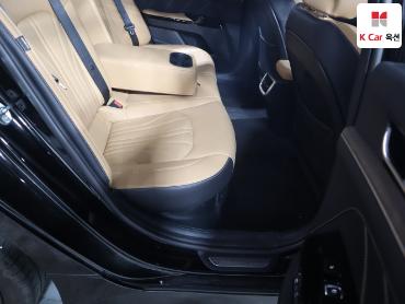 2022 - kia k5