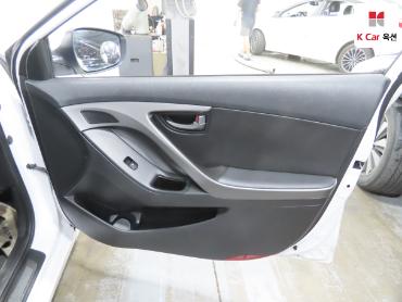 2014 - hyundai avante
