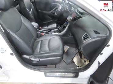 2014 - hyundai avante