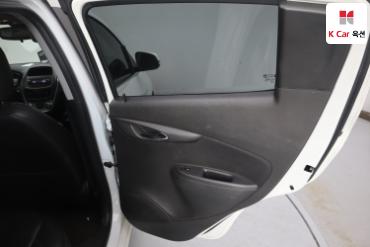 2016 - chevrolet spark