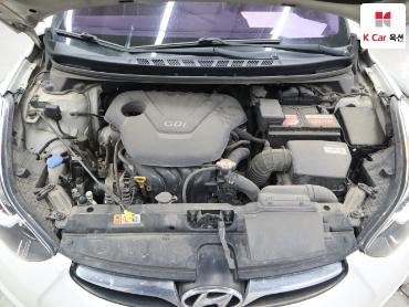 2012 - hyundai avante
