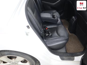 2012 - hyundai avante