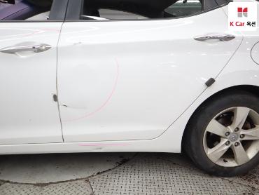 2012 - hyundai avante