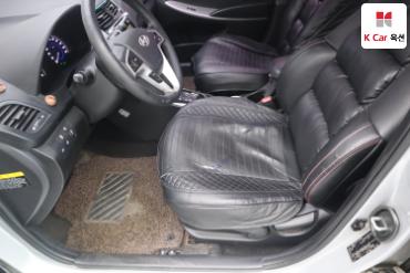 2014 - hyundai accent