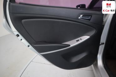 2014 - hyundai accent