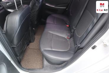 2014 - hyundai accent