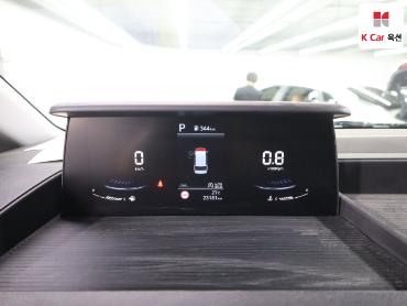 2023 - hyundai staria