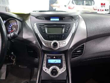 2011 - hyundai avante