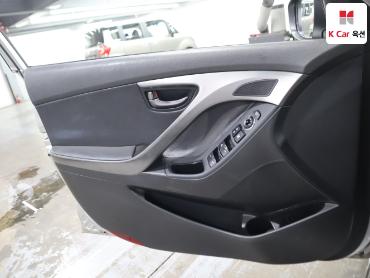 2011 - hyundai avante