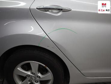 2011 - hyundai avante