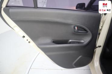 2012 - kia morning