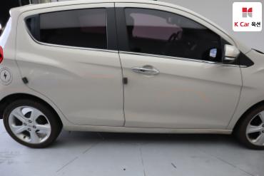 2017 - chevrolet spark