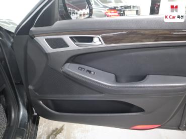 2018 - genesis g80