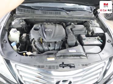 2011 - hyundai grandeur