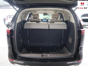 2023 - kia carnival