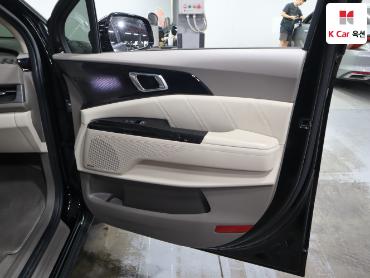 2023 - kia carnival