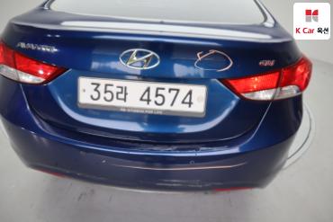 2014 - hyundai avante