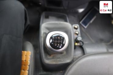 2012 - kia bongo iii