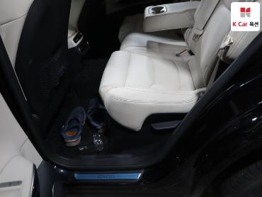 2024 - genesis gv70