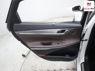 2022 - hyundai grandeur