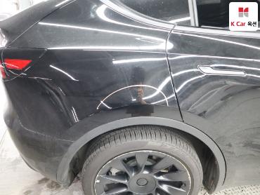 2023 - tesla model y