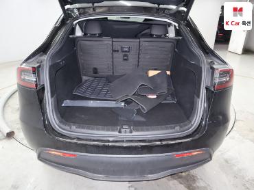 2023 - tesla model y