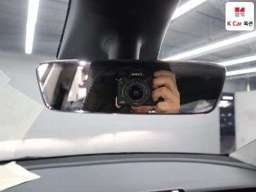 2023 - tesla model y