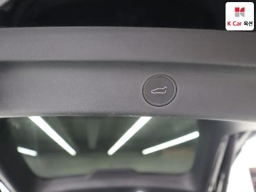 2023 - tesla model y