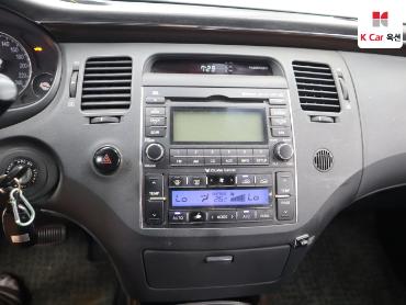 2010 - hyundai grandeur