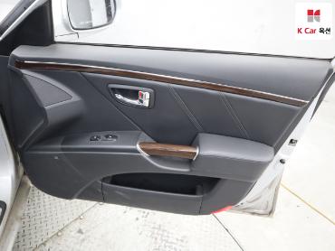 2010 - hyundai grandeur