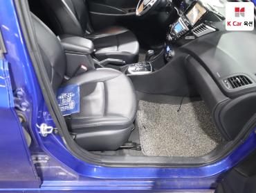 2012 - hyundai accent