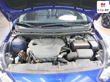 2012 - hyundai accent